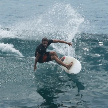 Tom MARIE et Slide Surfboards